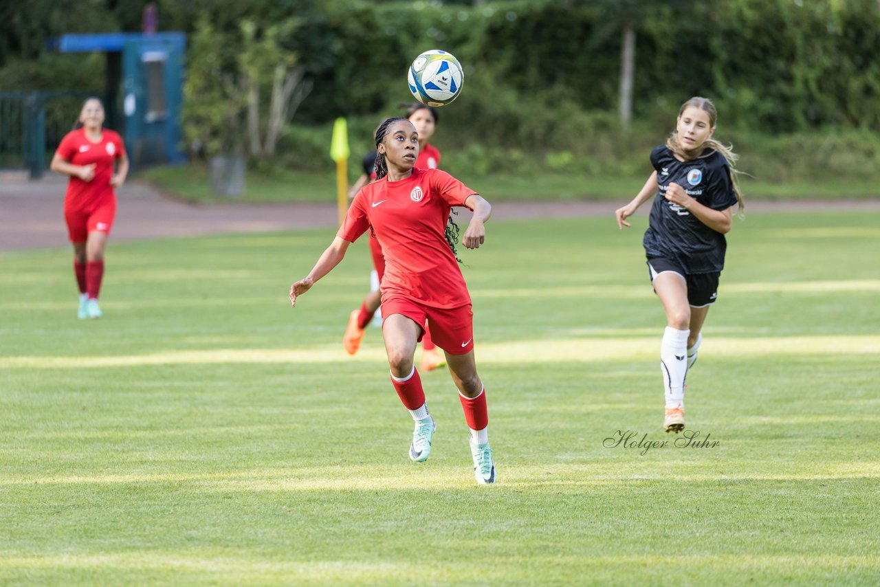 Bild 305 - wCJ VfL Pinneberg - Eimsbuetteler TV : Ergebnis: 0:5